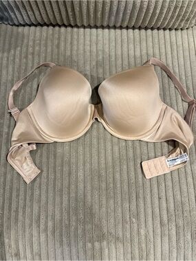 b.tempt’d by Wacoal Light Nude T-Shirt Bra
